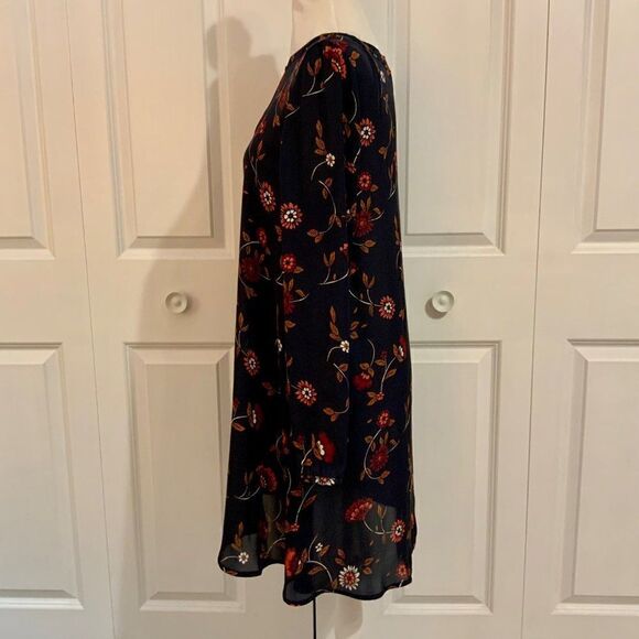 Cupcakes and Cashmere Blue Floral Long Sleeve Swing Tunic Dress Medium - Picture 4 of 10